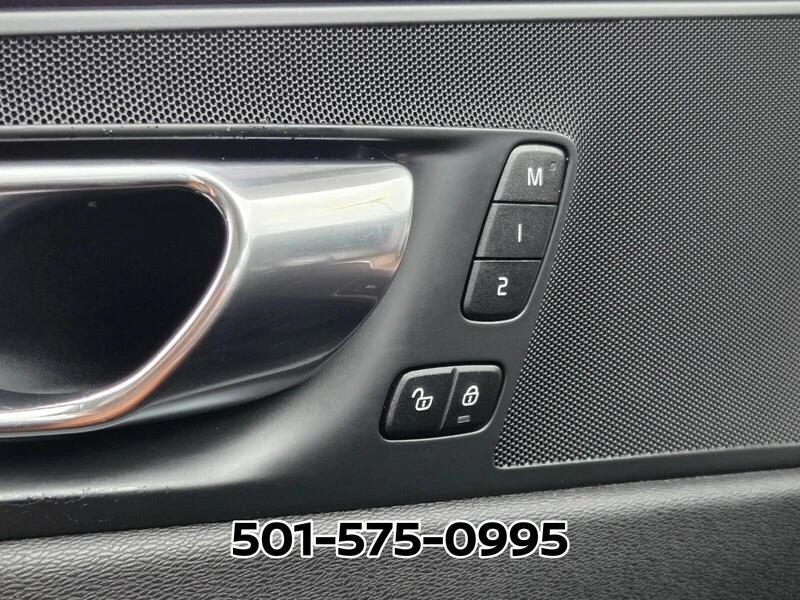 Used 2021 Crystal White VOLVO T5 AWD MOMENTUM image 37