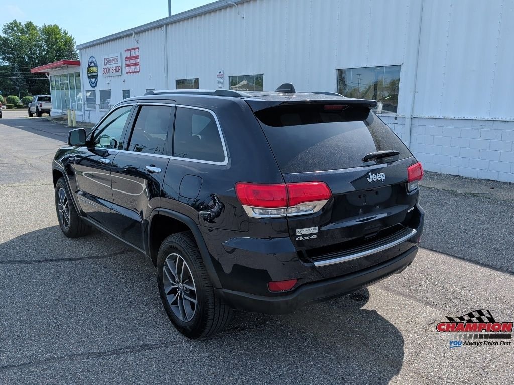 Used 2018 Blue Jeep Limited image 3