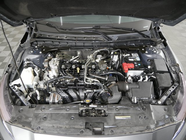Used 2019 Gun Metallic Nissan SL image 31