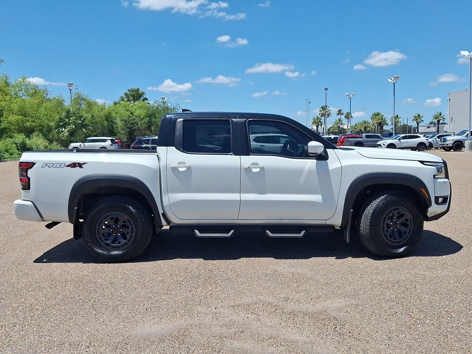 Used 2025 White Nissan PRO-4X image 8