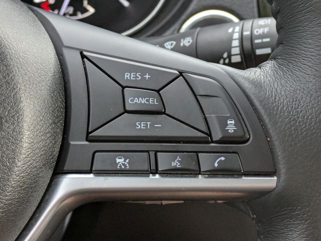 Used 2018 Gray Nissan SV image 24