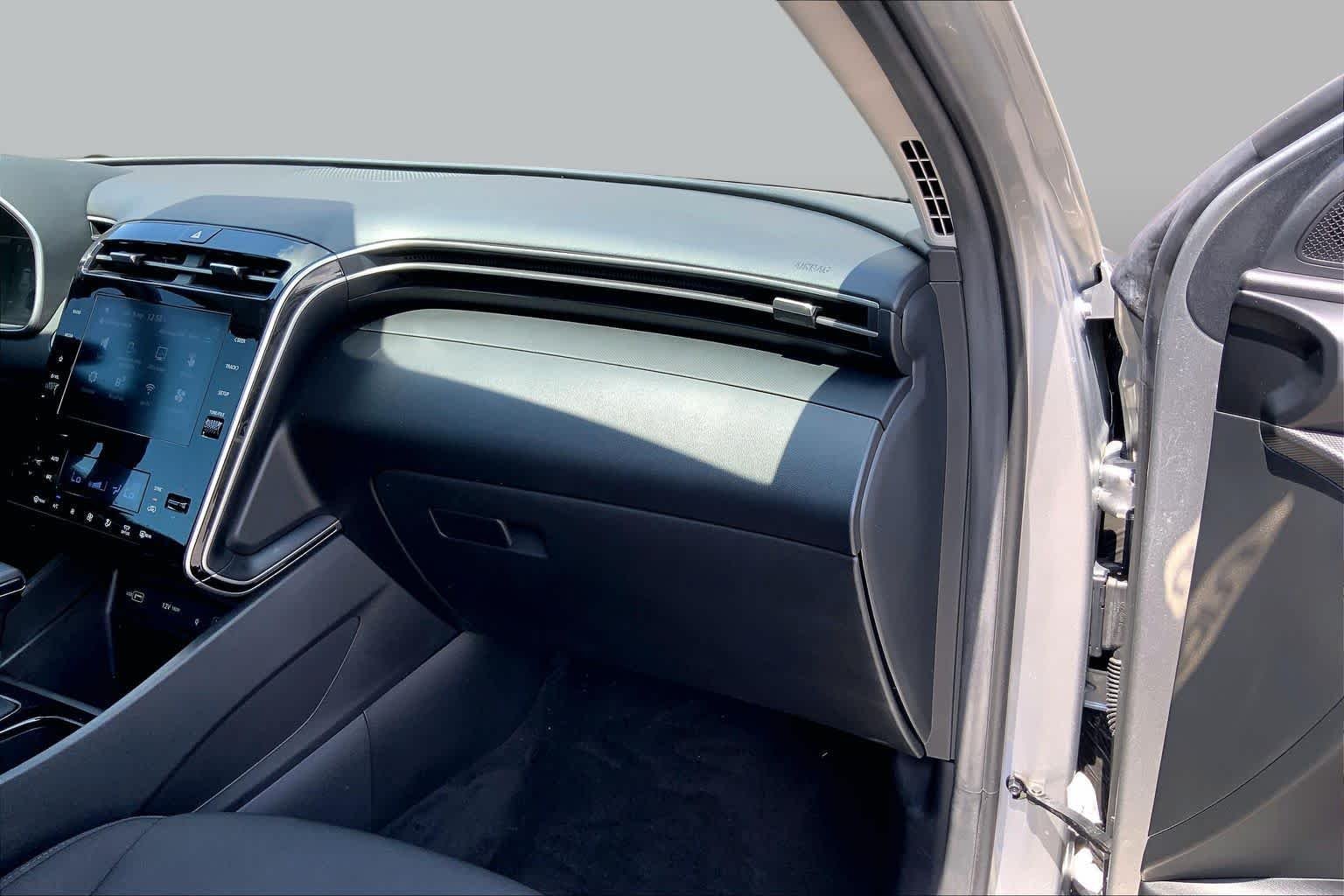Used 2024 Shimmering Silver Hyundai SEL image 19