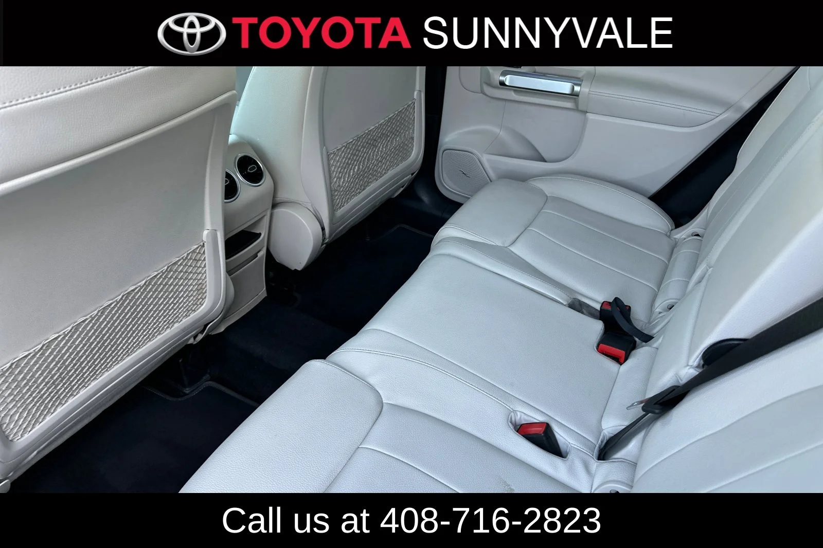 Used 2021 White Mercedes-Benz GLB 250 image 12