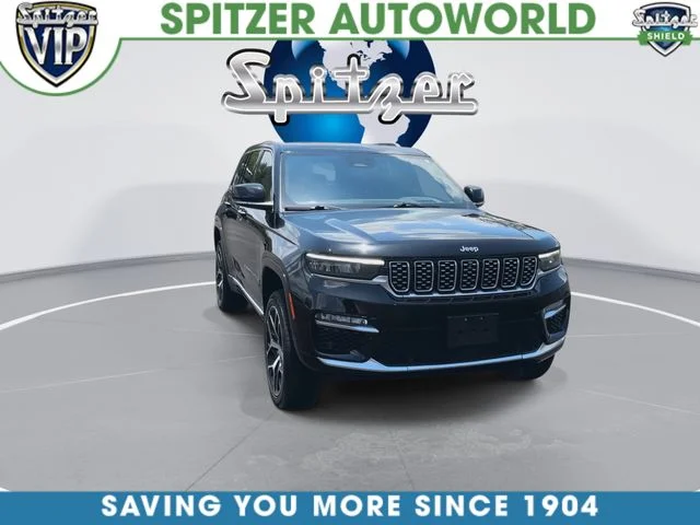 Used 2022 Diamond Black Jeep Summit Reserve image 3