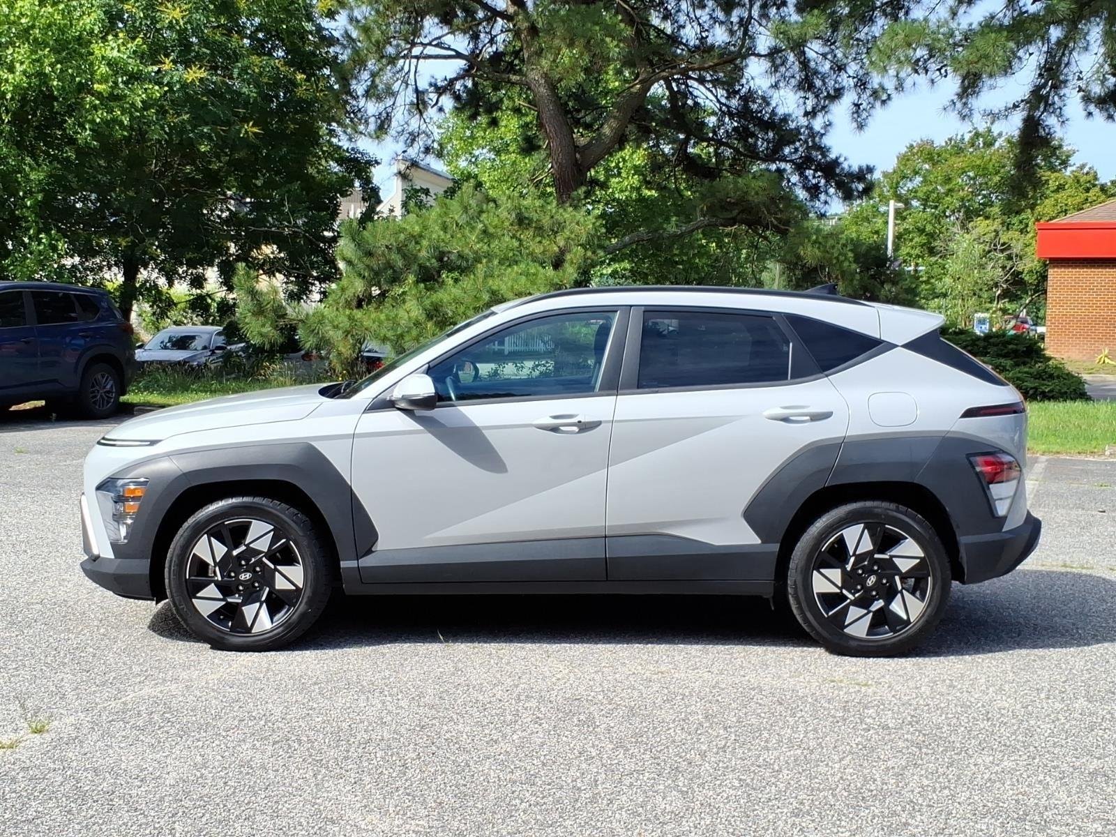 Used 2024 Cyber Gray Metallic Hyundai SEL image 3