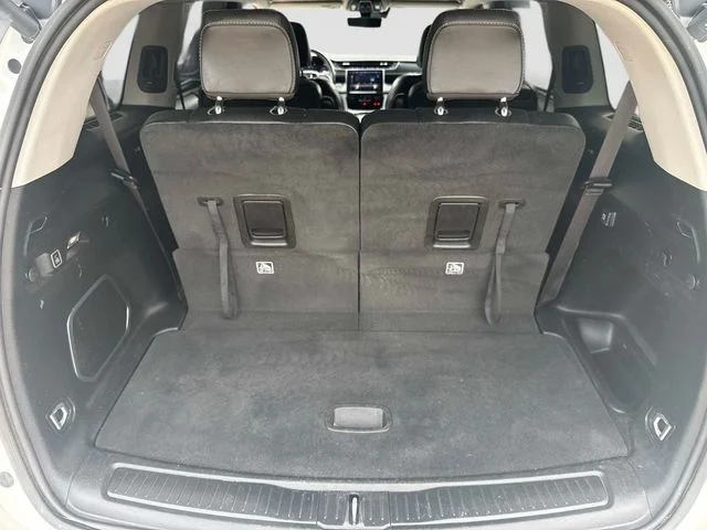 Used 2022 White Jeep Limited image 17