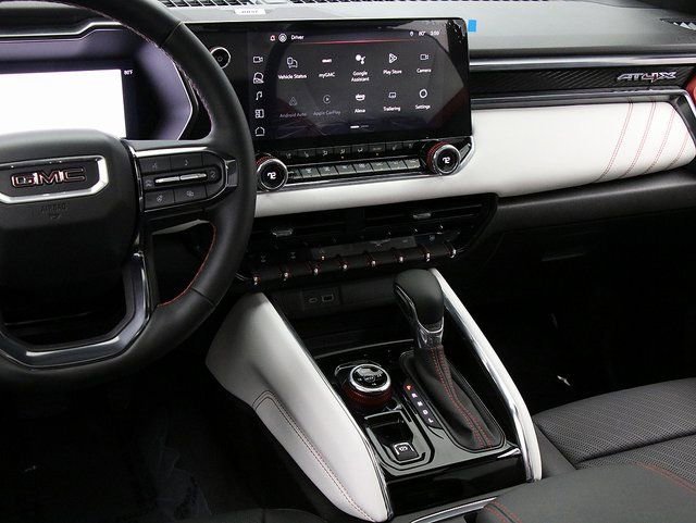 2025 GMC Canyon AT4 - Photo 18