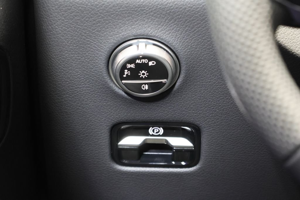 Certified Used 2026 Black Mercedes-Benz GLC 300 image 19