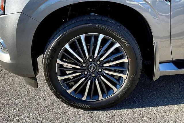 2026 Nissan Armada Platinum Reserve - Photo 7