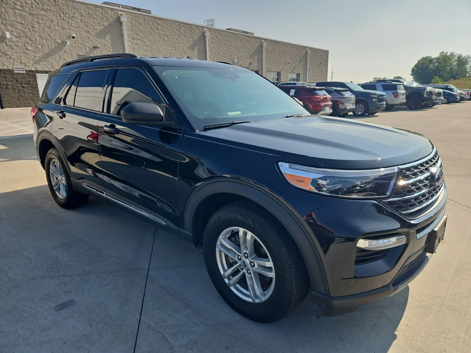 Certified Used 2022 Black Metallic Ford XLT image 3