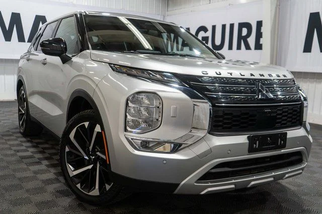 2022 Mitsubishi Outlander SE S-AWC's photo