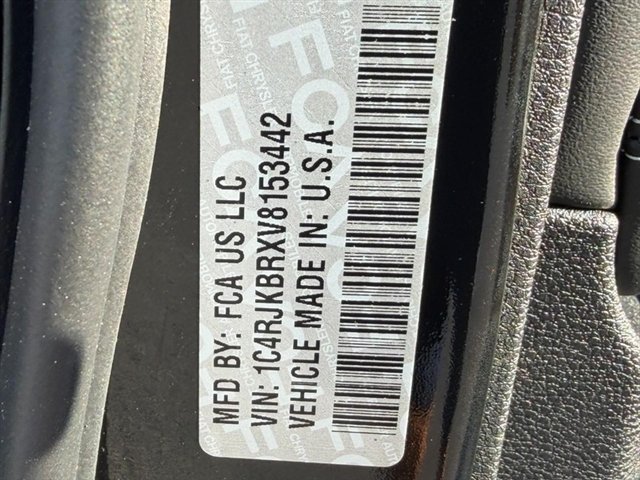 New 2027 High-Gloss Black Paint Jeep Limited Reserve image 17
