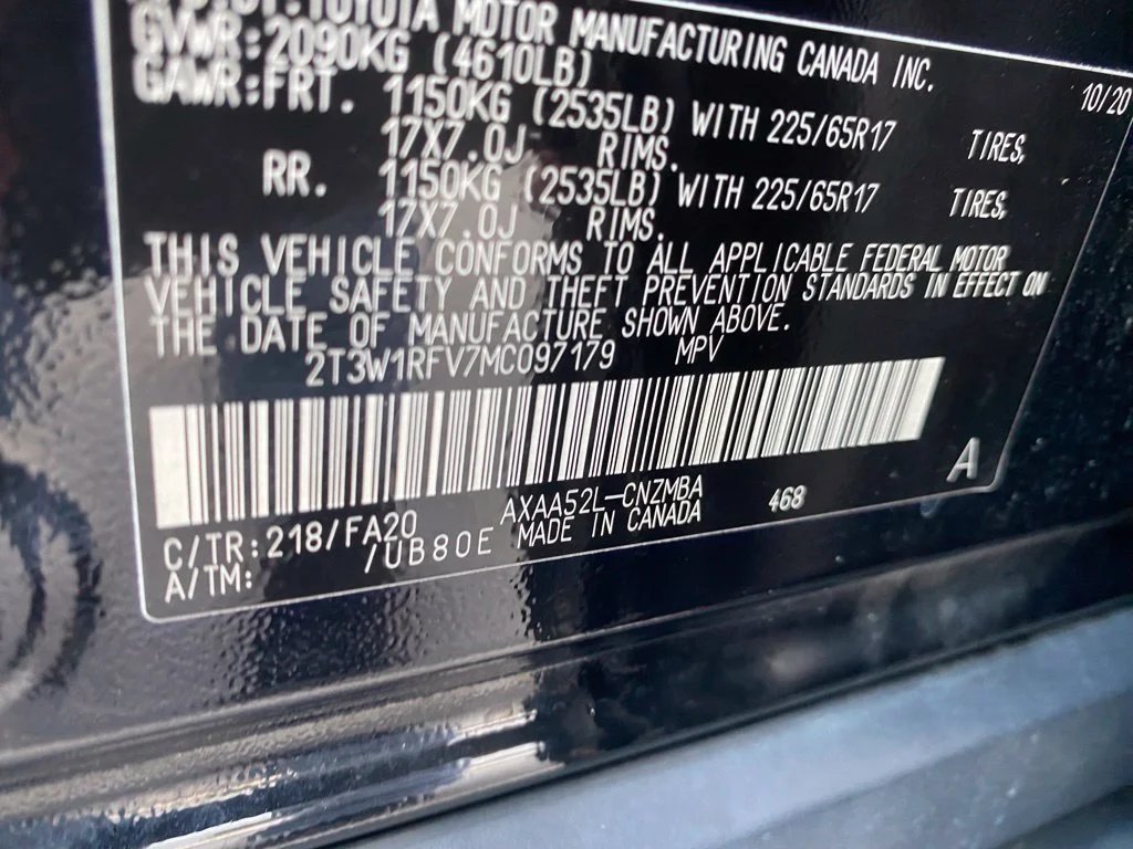 Used 2021 Black Toyota XLE image 20
