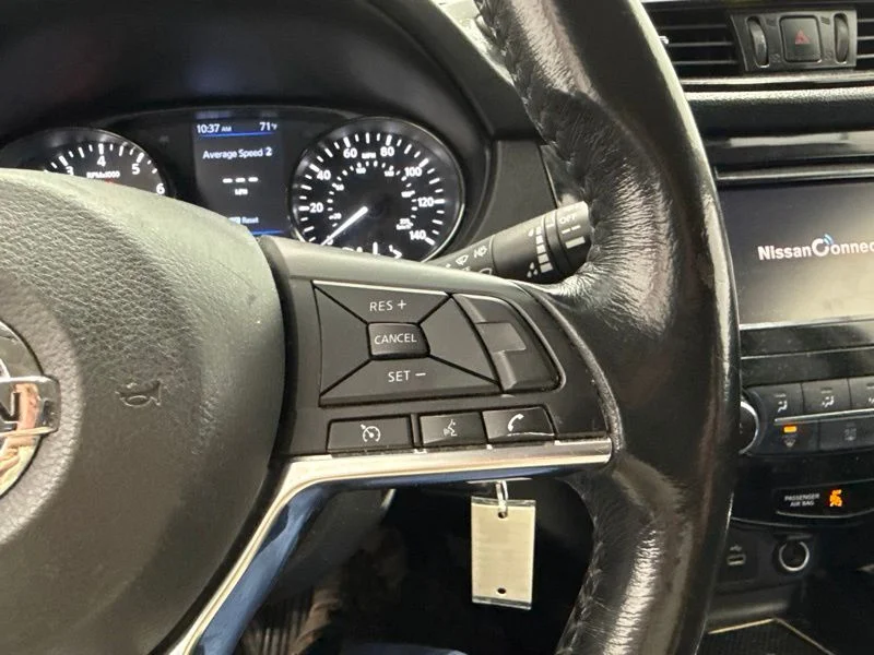 Used 2019 Blue Nissan S image 23