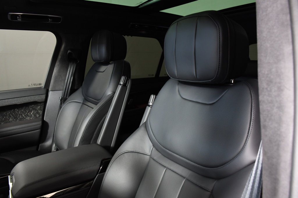 Used 2025 Borasco Grey Metallic Land Rover Autobiography image 16