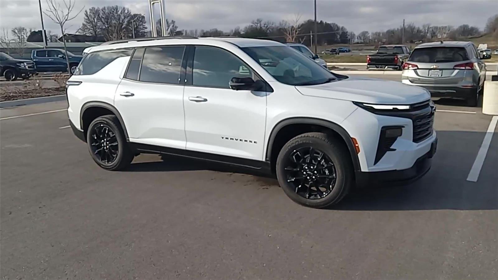 2026 Chevrolet Traverse LT - Photo 2