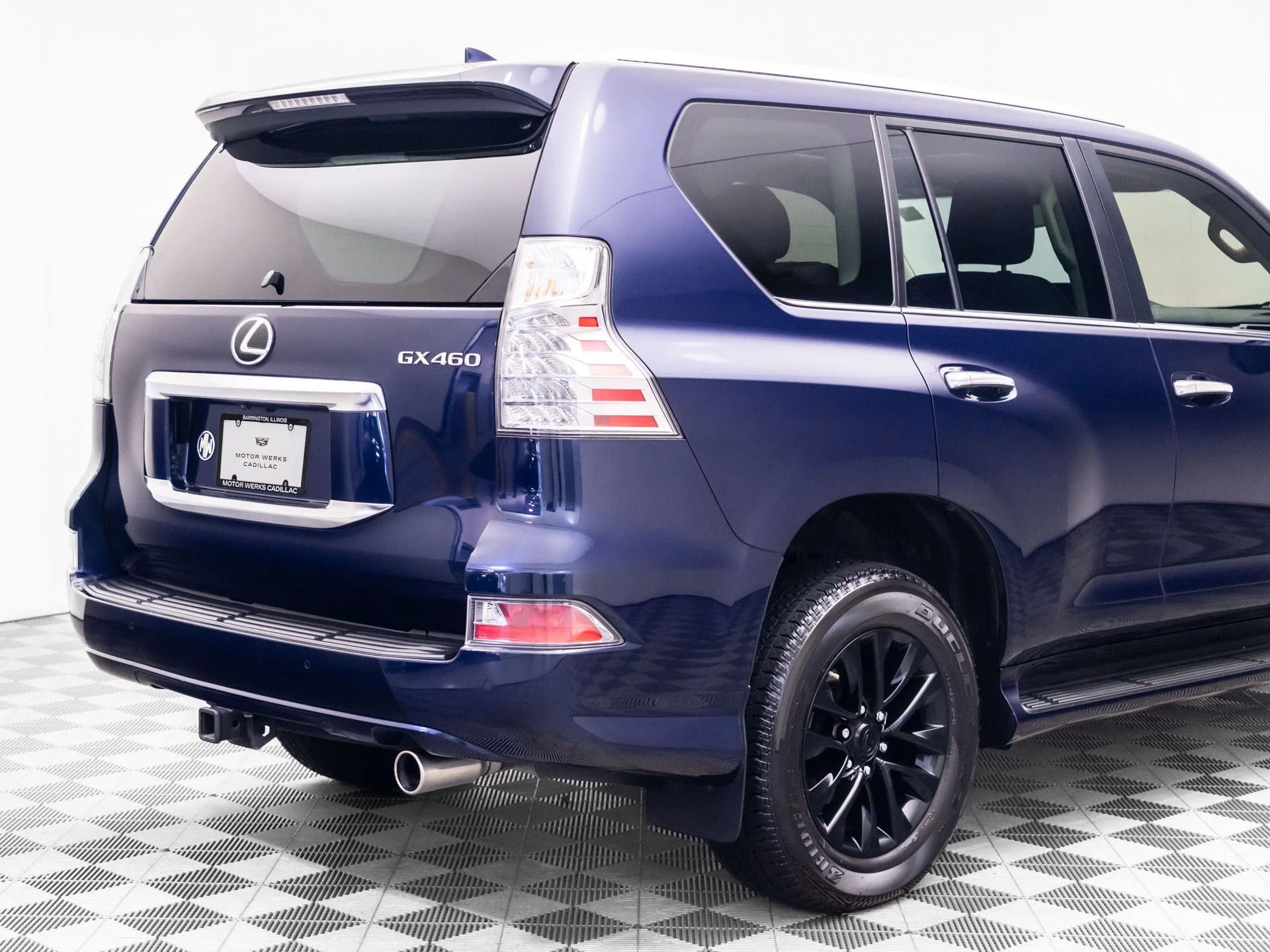 Used 2022 Blue Lexus 460 image 32