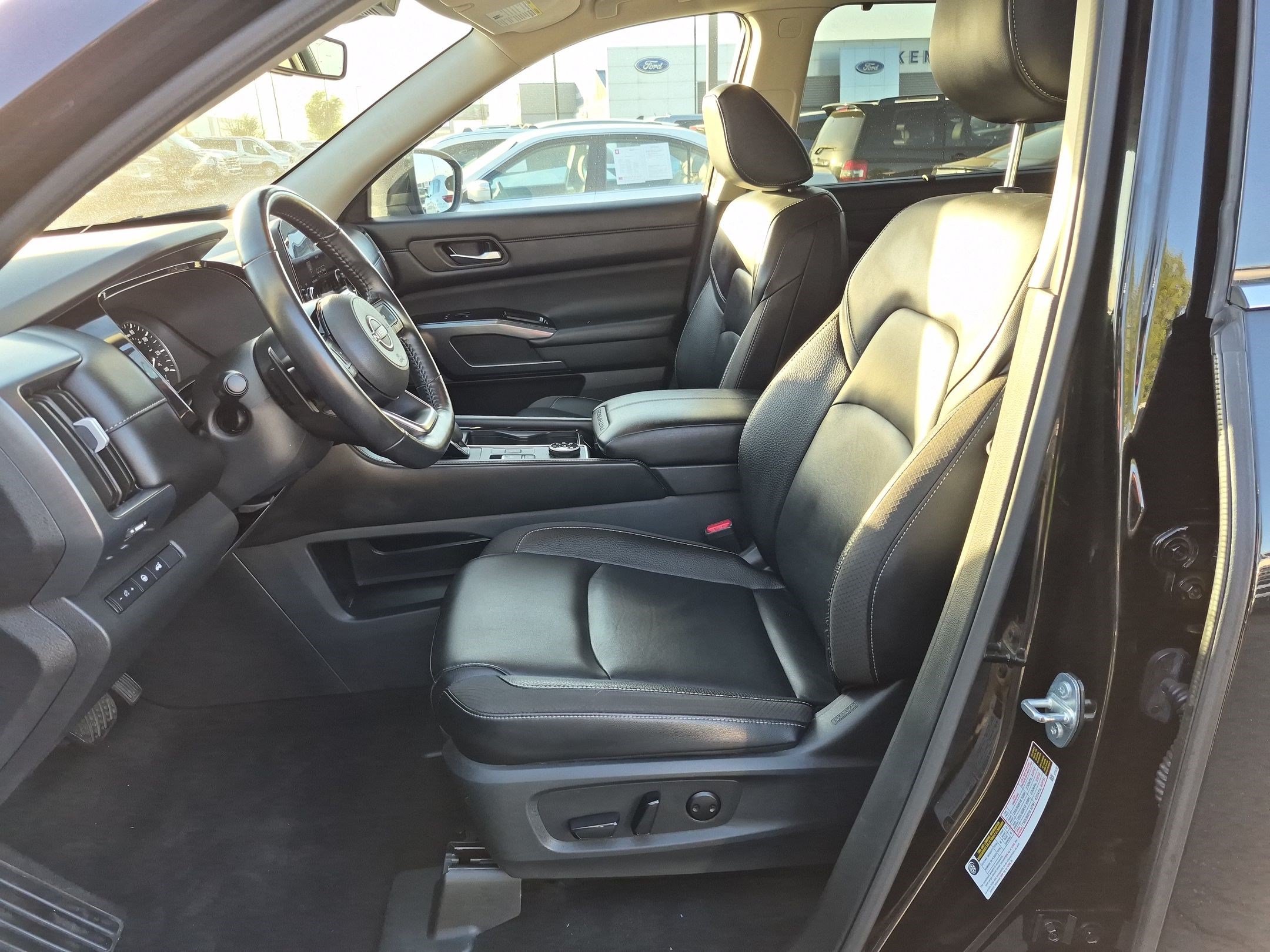 Used 2025 Black Nissan SL image 15
