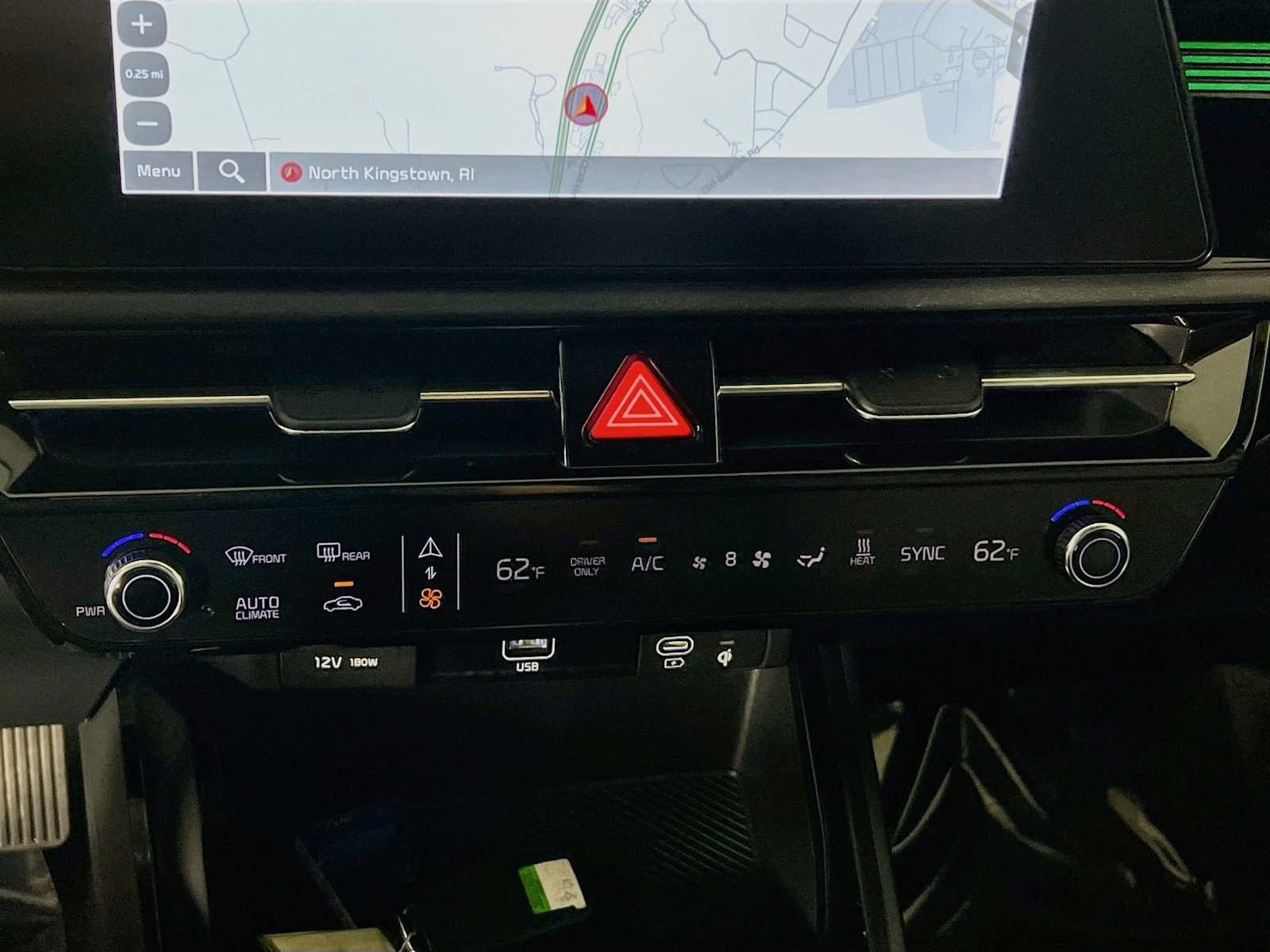 Used 2023 Runway Red Kia Wind image 16