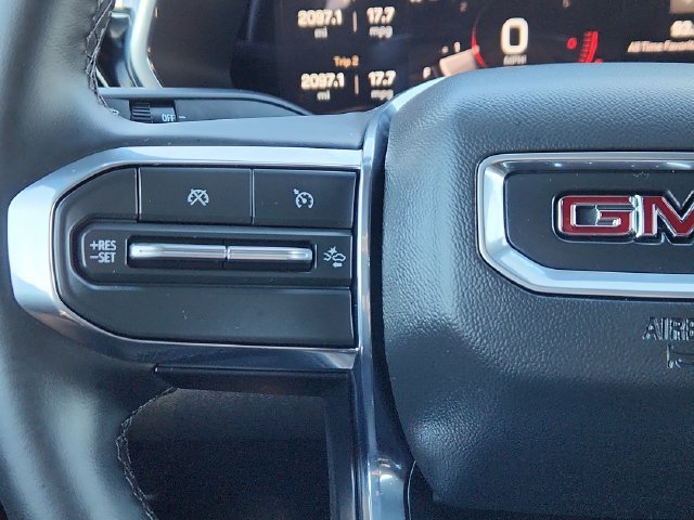 Used 2026 Summit White GMC Elevation image 38