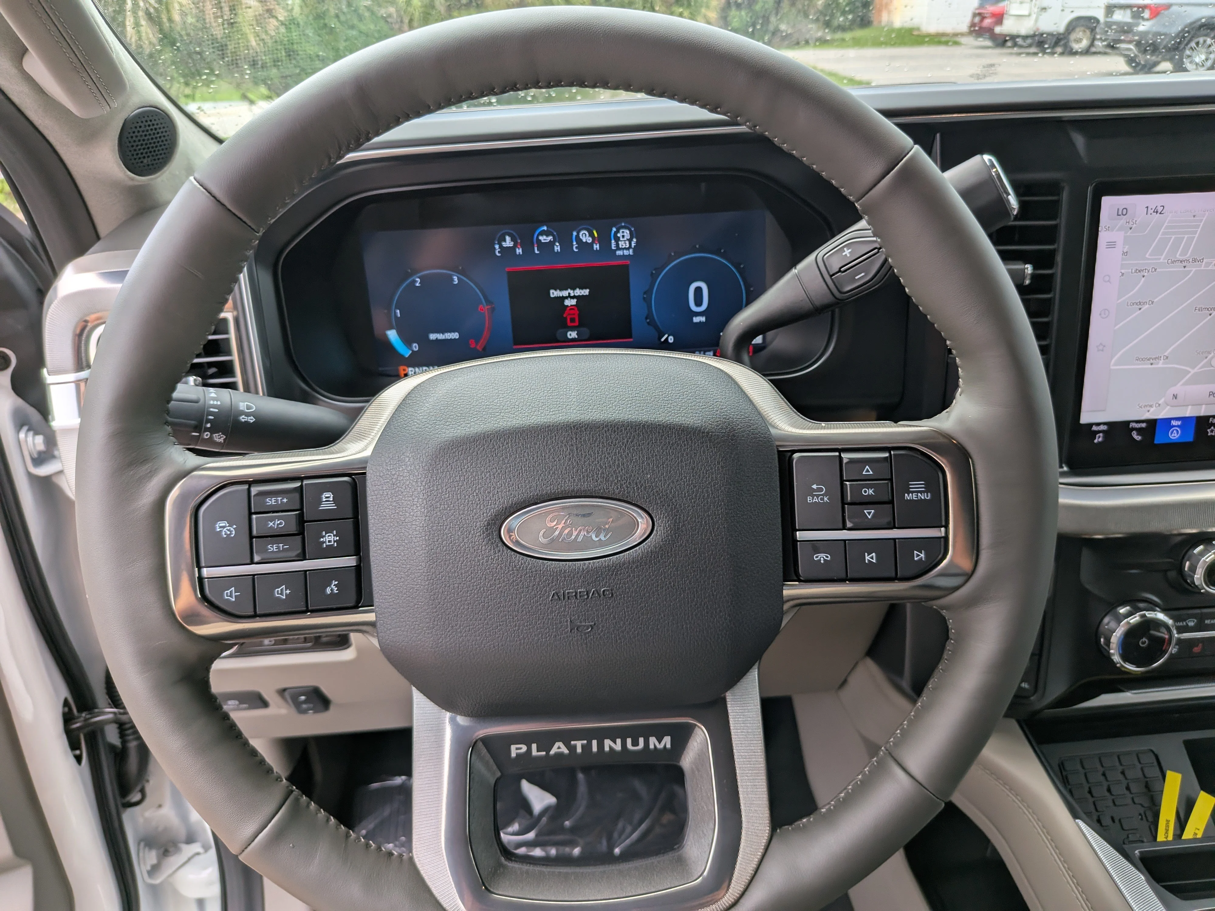 New 2026 Star White Metallic Tri-Coat Ford F-250® Platinum® image 29