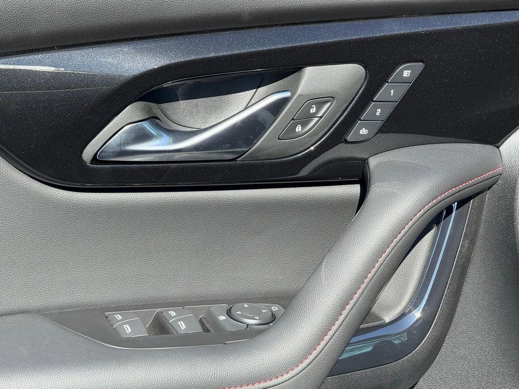 2025 Chevrolet Blazer RS - Photo 14