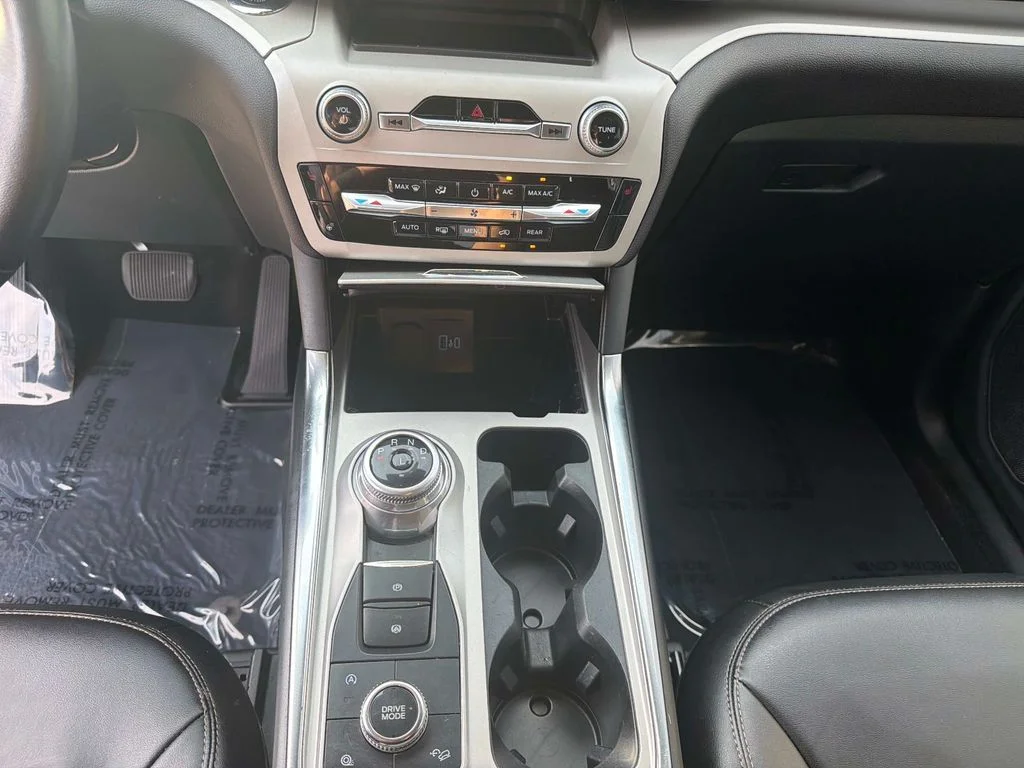 Used 2023 Green Ford XLT image 26