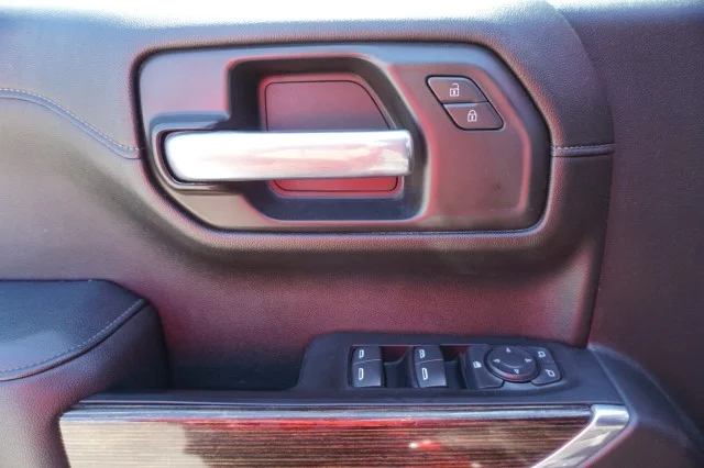 Used 2021 RED GMC SLE image 11