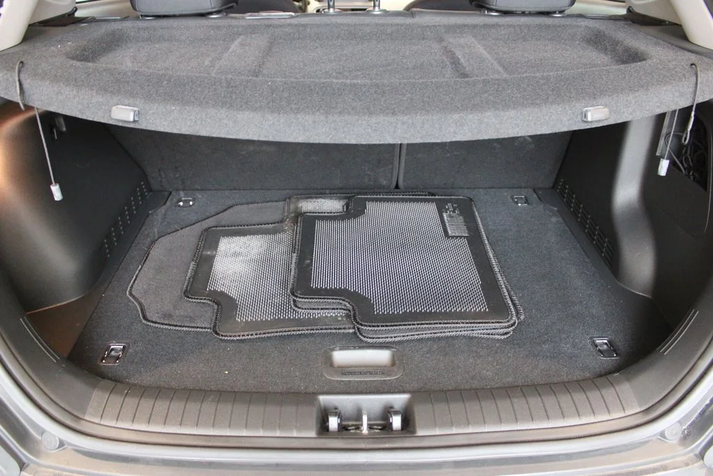 Used 2021 Gray Hyundai SEL image 16