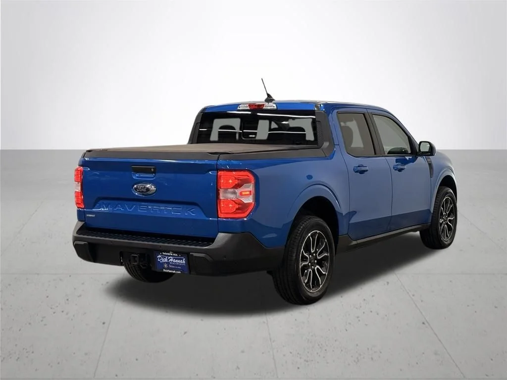 Used 2022 Blue Ford Lariat image 10