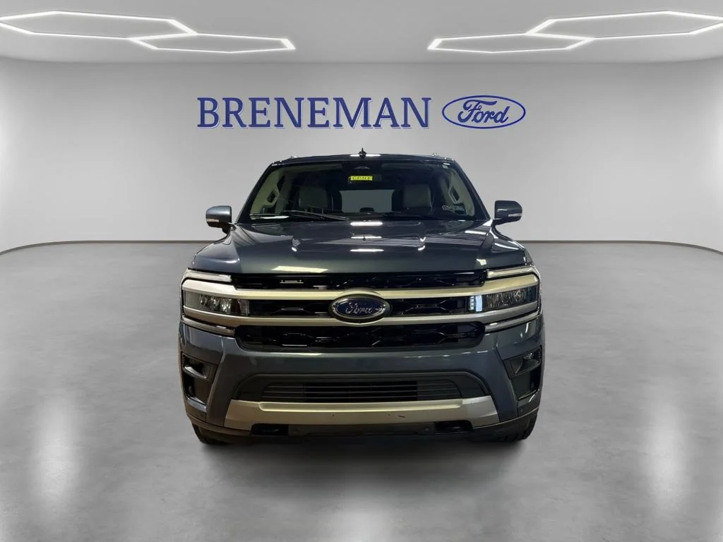 Certified Used 2022 Blue Metallic Ford XLT image 2
