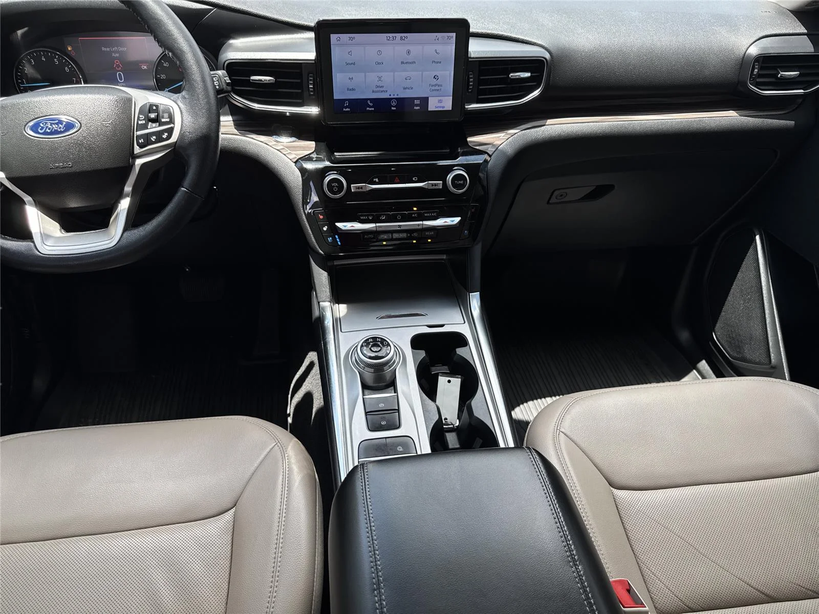 Used 2022 Star White Metallic Tri-Coat Ford Limited image 15