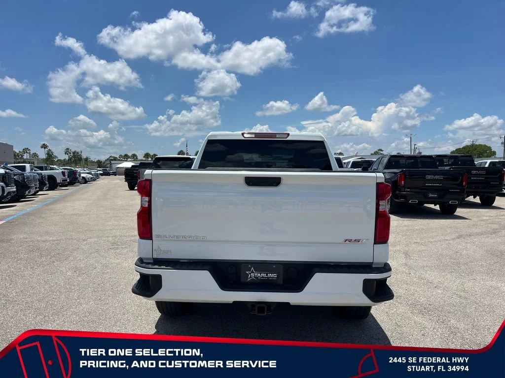 Used 2024 Summit White Chevrolet RST image 6
