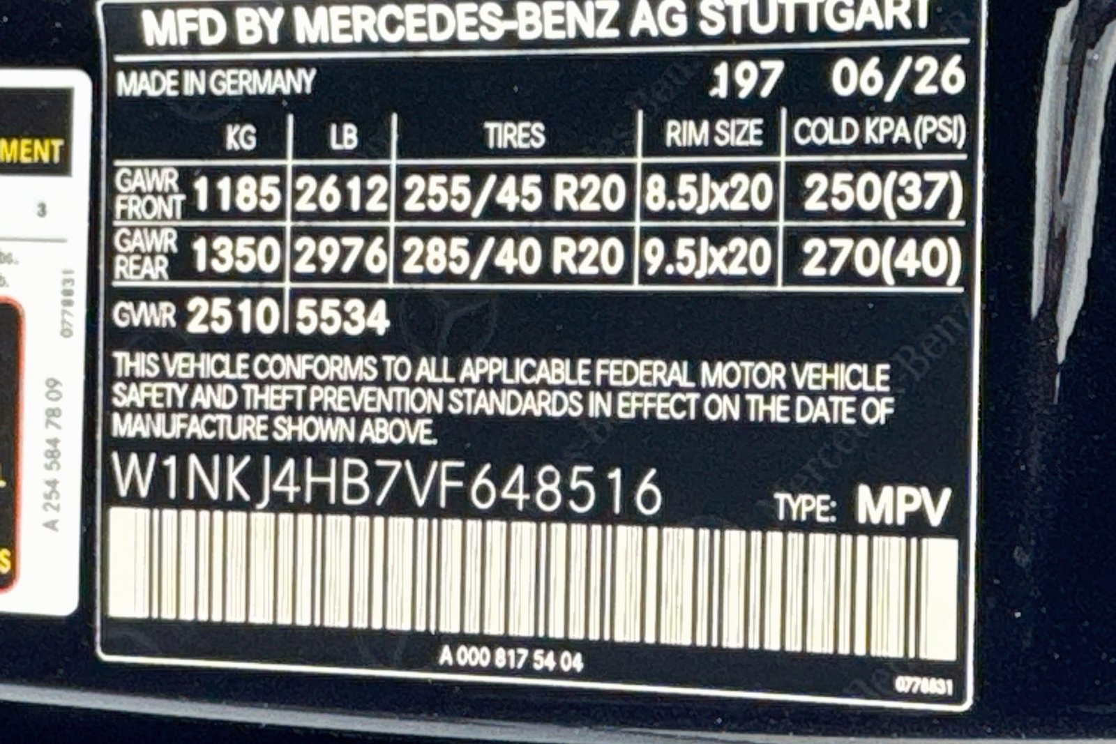 New 2027 Obsidian Black Metallic Mercedes-Benz GLC 300 image 30
