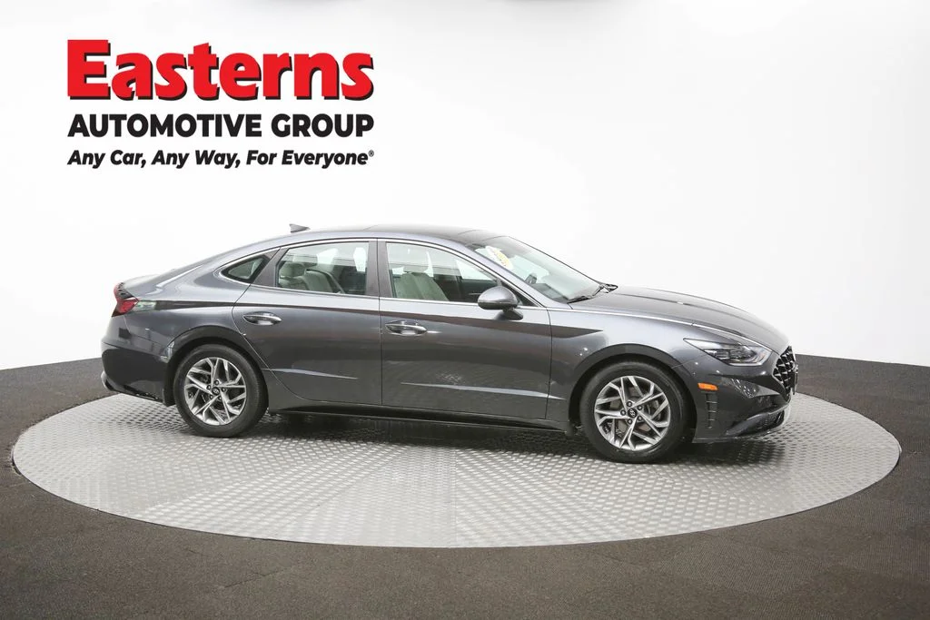 Used 2023 Gray Hyundai SEL image 50