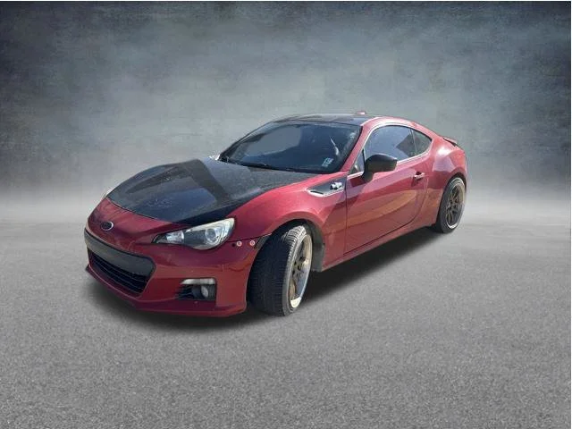 Used 2014 Red Subaru Limited image 2