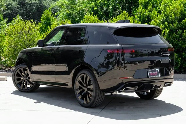 New 2026 Santorini Black Land Rover Dynamic SE image 11
