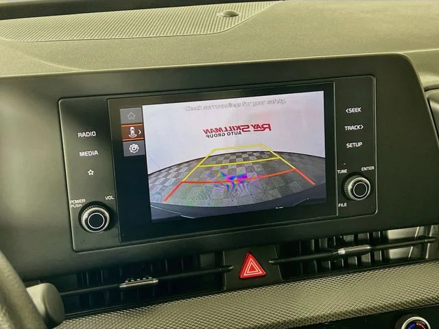 2023 Kia Sportage LX - Photo 17