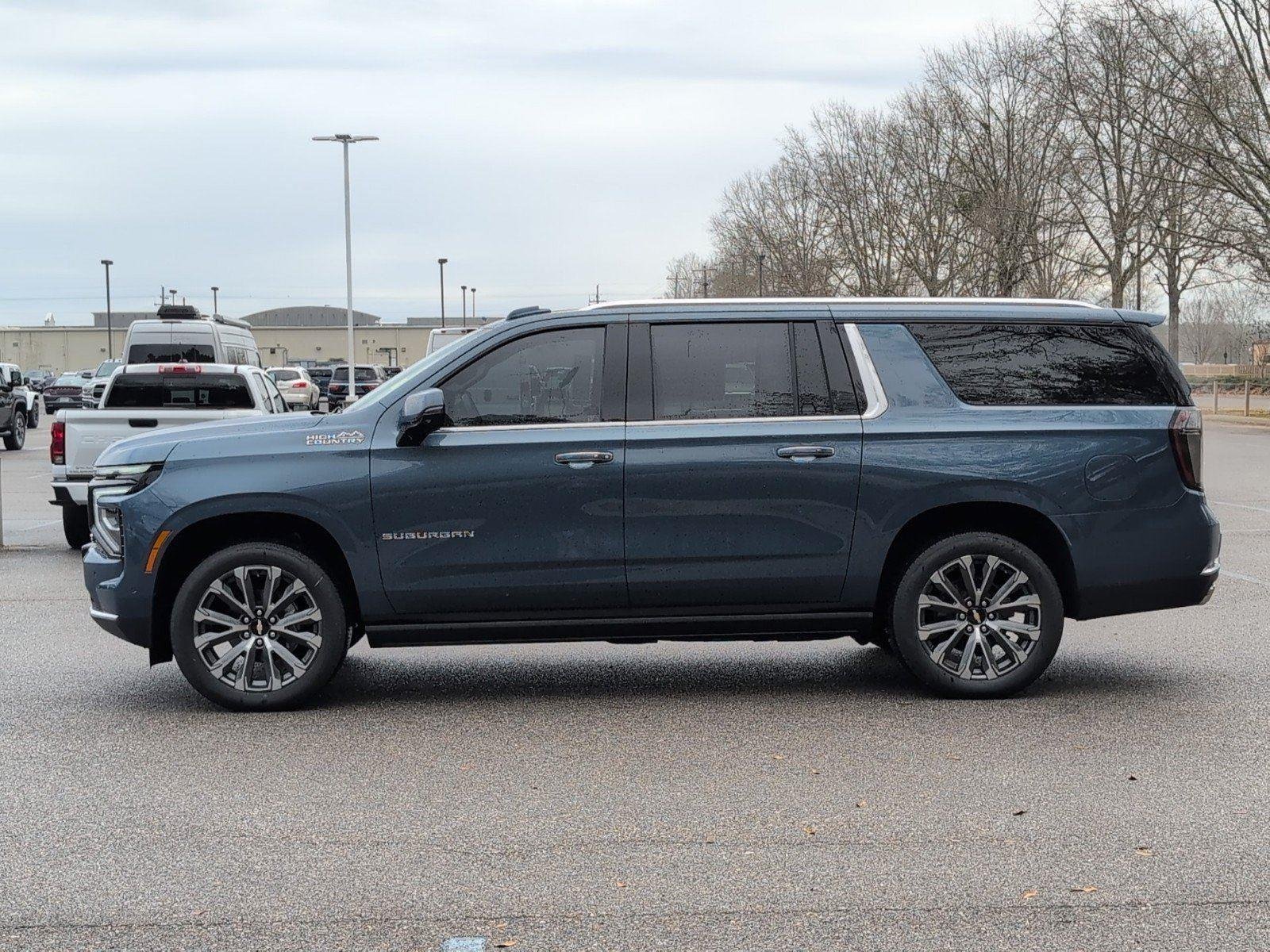 2026 Chevrolet Suburban High Country - Photo 8
