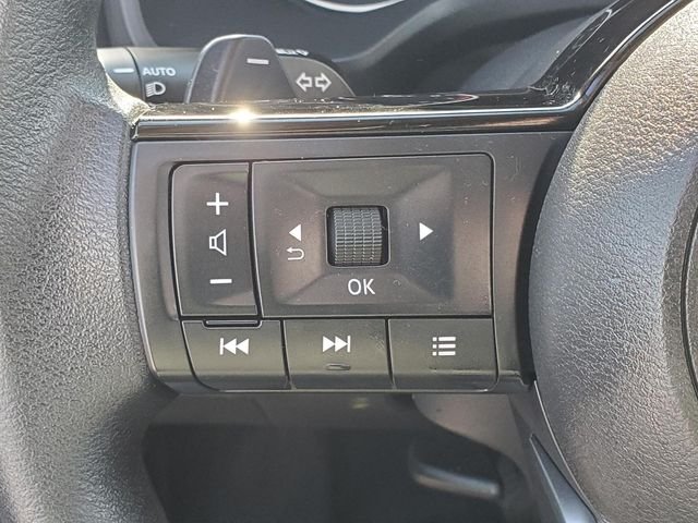 Used 2023 Gray Nissan SV image 16