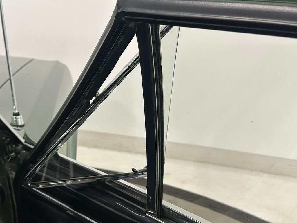 Used 1964 Green Pontiac  image 51
