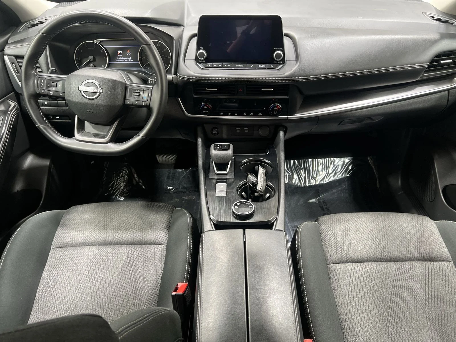 2025 Nissan Rogue SV - Photo 20