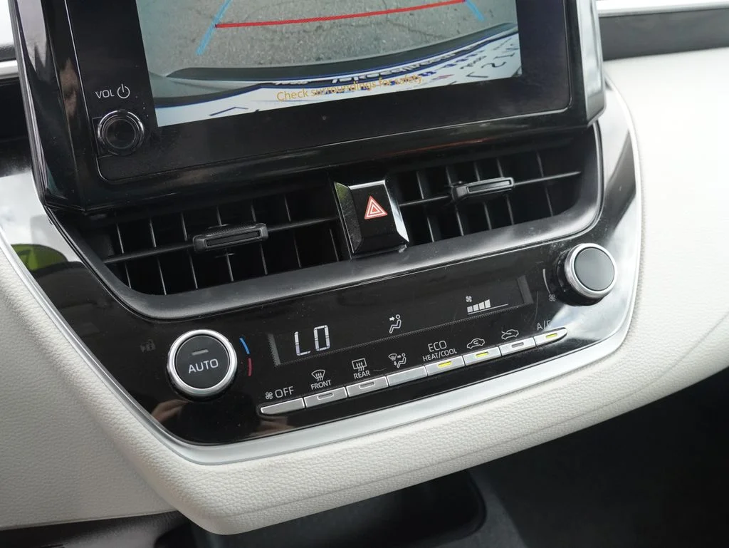 Certified Used 2025 Silver Toyota LE image 18