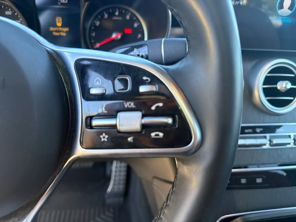 Used 2020 Gray Mercedes-Benz GLC 300 image 25