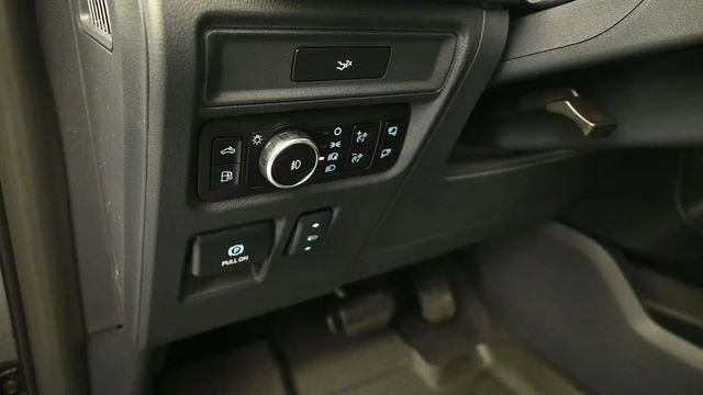 New 2026 Gray Ford Lariat image 15