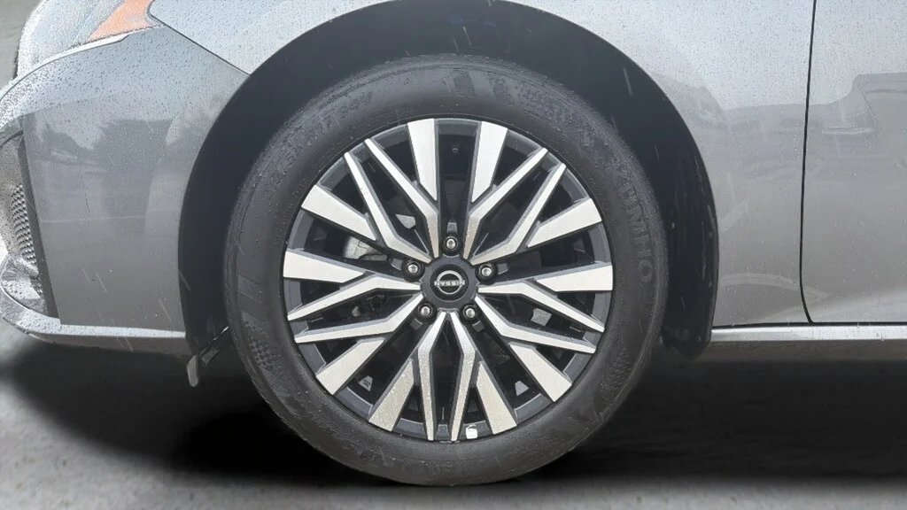 Used 2025 Gun Metallic Nissan SV image 23