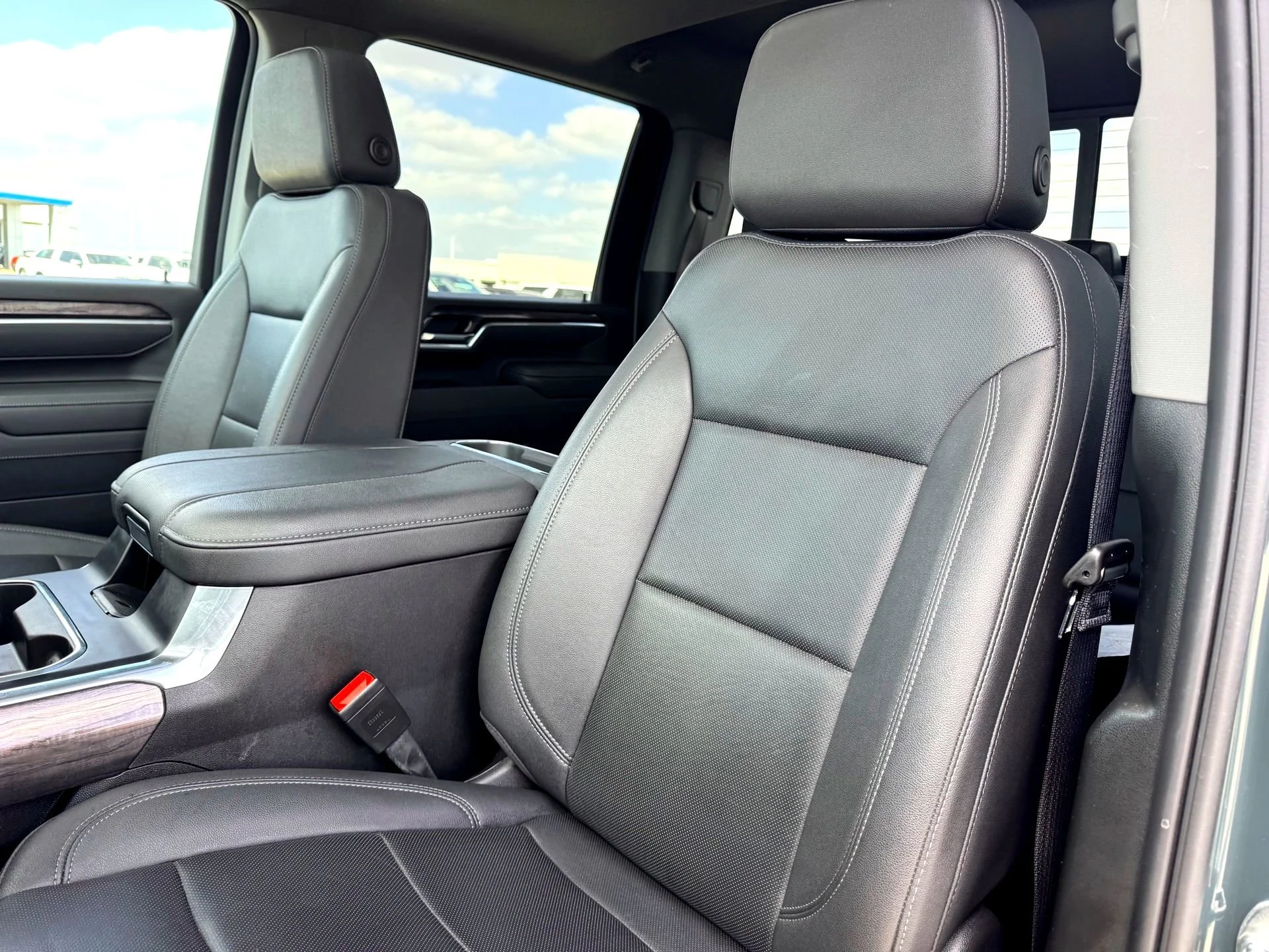 Used 2025 Cypress Gray Chevrolet LTZ image 13