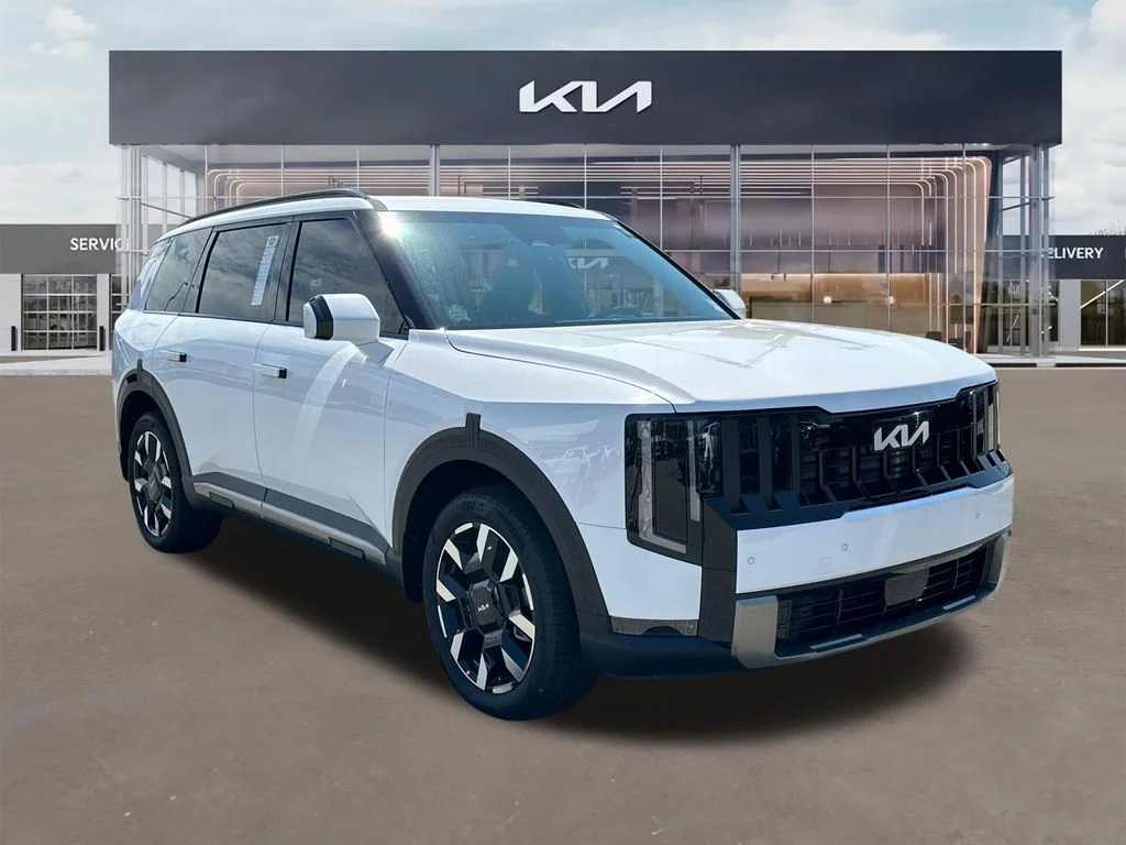 New 2027 White Kia S image 1