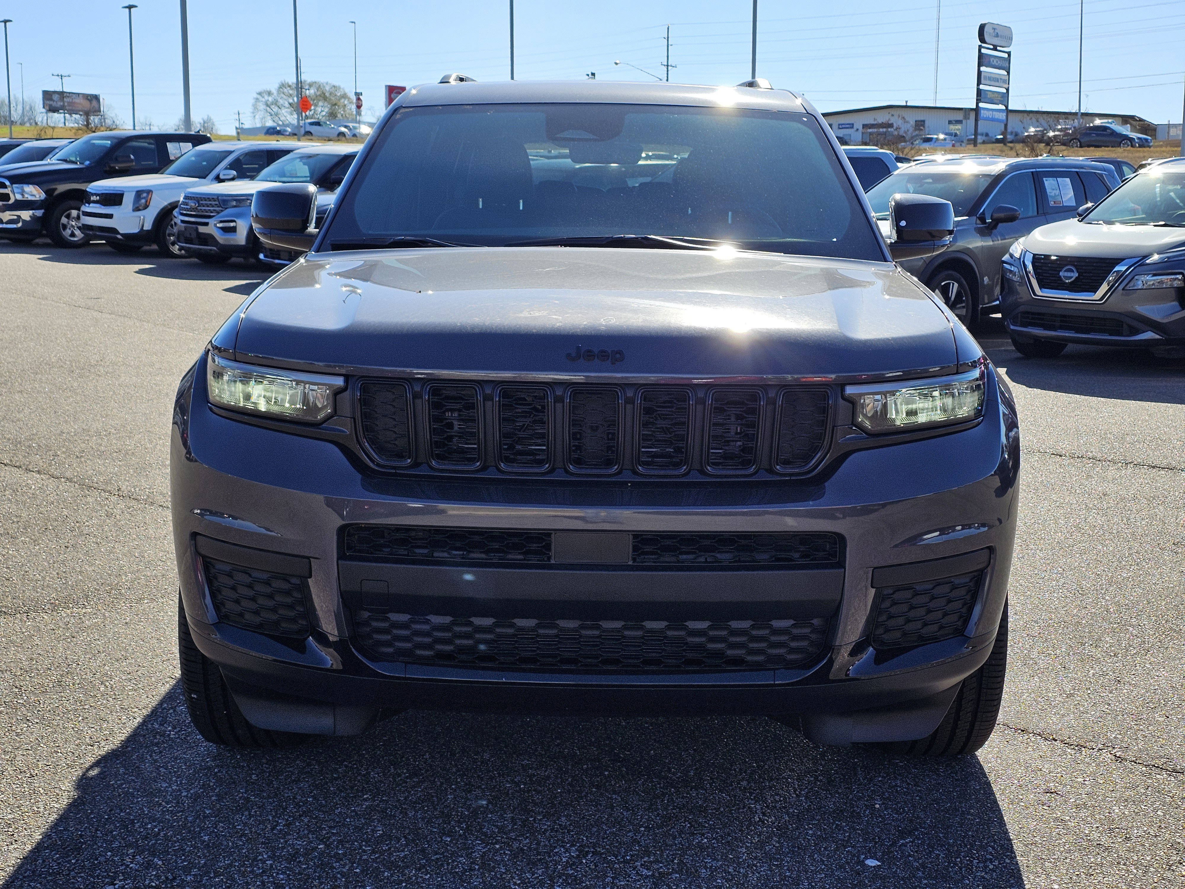 New 2025 Baltic Gray Metallic Clearcoat Jeep Altitude X image 2