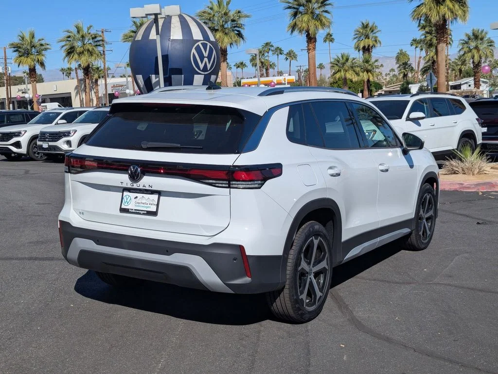 New 2026 White/off-white Volkswagen 2.0T SE image 3